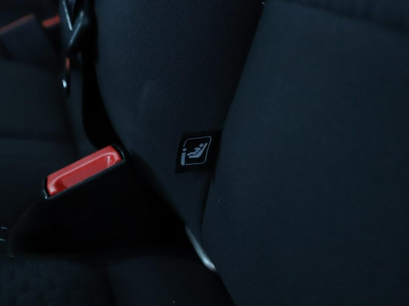 Ford Kuga niski przebieg, navi klima auto grzane fotele czujniki parkowania II (2012-)