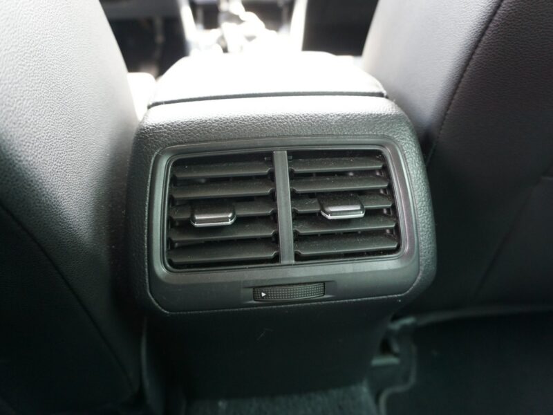 Volkswagen Golf zarejestrowany, ubezpieczony VII (2012-)