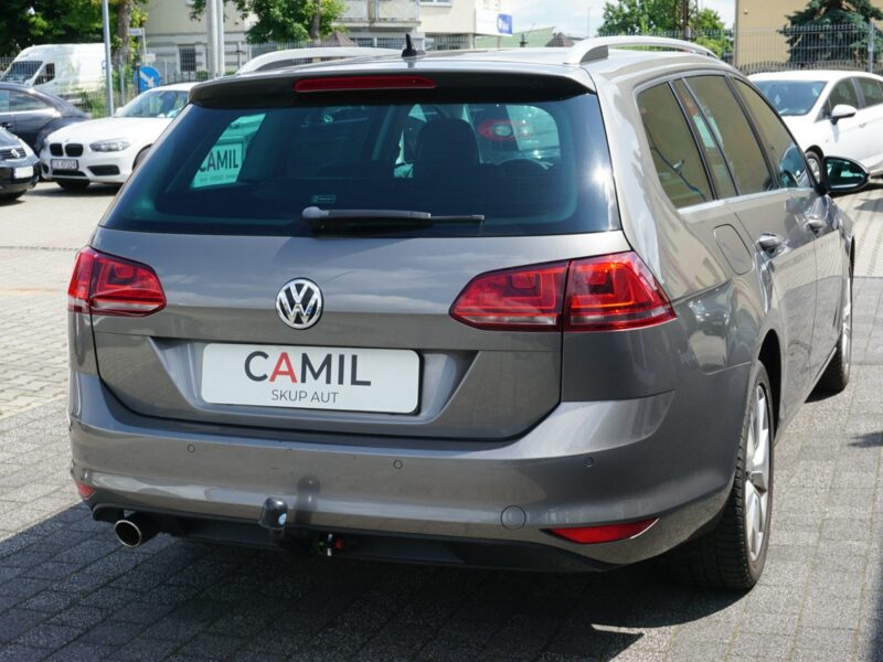 Volkswagen Golf zarejestrowany, ubezpieczony VII (2012-)