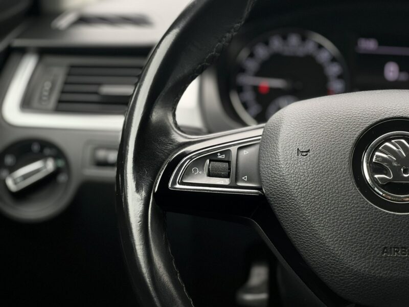 Škoda RAPID Salon Polska Bezwypadkowy Stan Bardzo Dobry Gwarancja 12 miesięcy