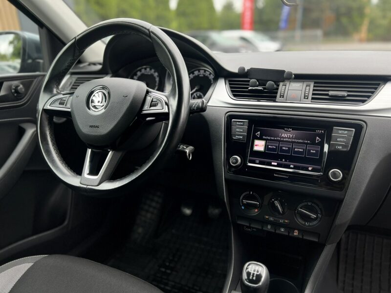 Škoda RAPID Salon Polska Bezwypadkowy Stan Bardzo Dobry Gwarancja 12 miesięcy