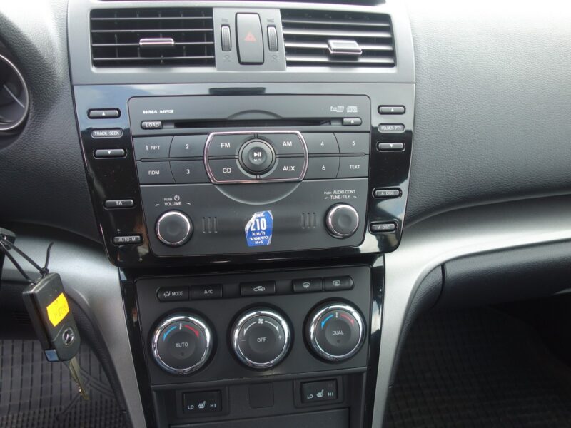 Mazda 6 Mazda 6 2010 2.0 benzyna 155km niski przebieg grzane fotele II (2007-2013)
