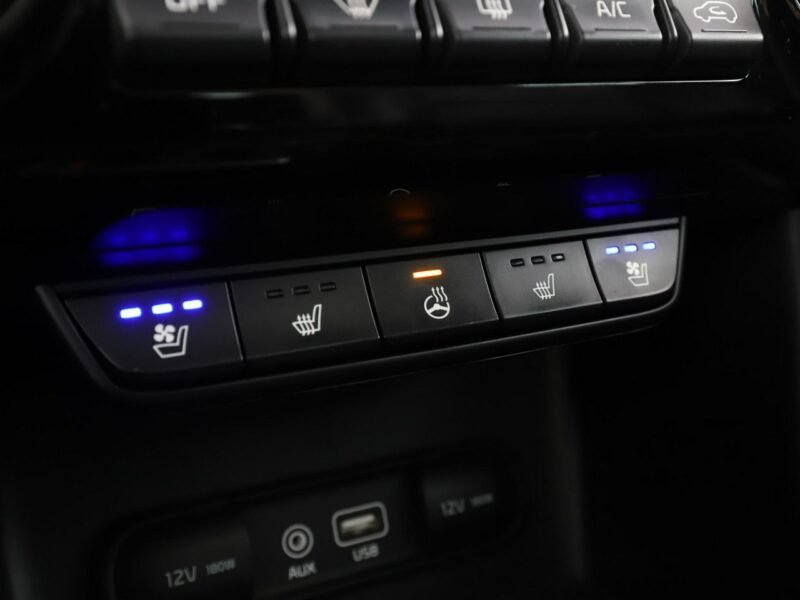 Kia Sportage 4X4 Automat Panorama Navi Klimatyzacja Podgrzewane fotele Skórzana tap IV (2016-2021)