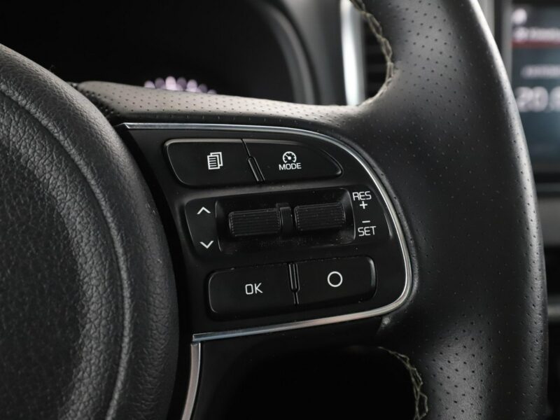 Kia Sportage 4X4 Automat Panorama Navi Klimatyzacja Podgrzewane fotele Skórzana tap IV (2016-2021)