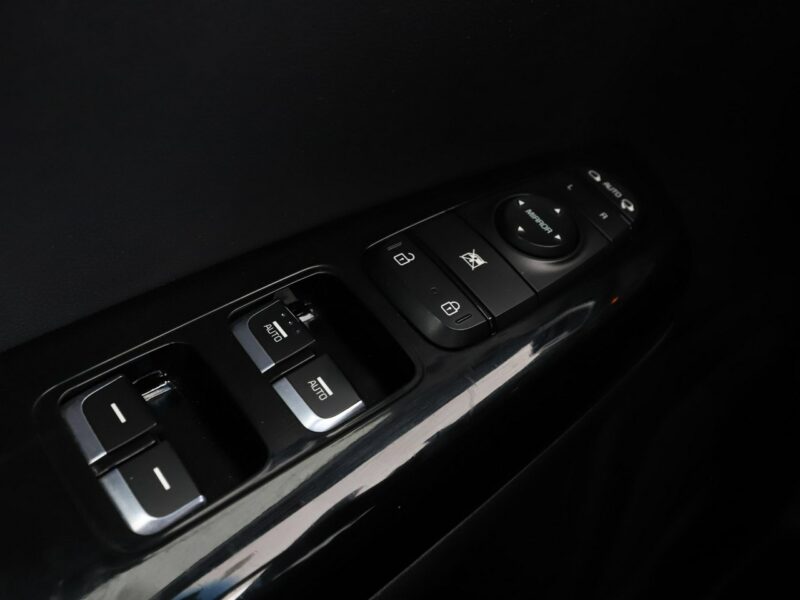 Kia Sportage 4X4 Automat Panorama Navi Klimatyzacja Podgrzewane fotele Skórzana tap IV (2016-2021)