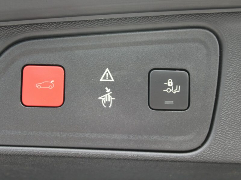 Peugeot 3008 GT Line G.fotele automat FOCAL II (2016-)