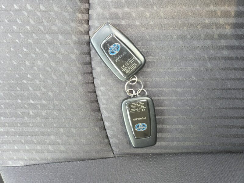 Toyota Prius 1.8 HSD 136KM Hand free Kamera Navi Ast. pasa Distronic Serwis IV (2009-)