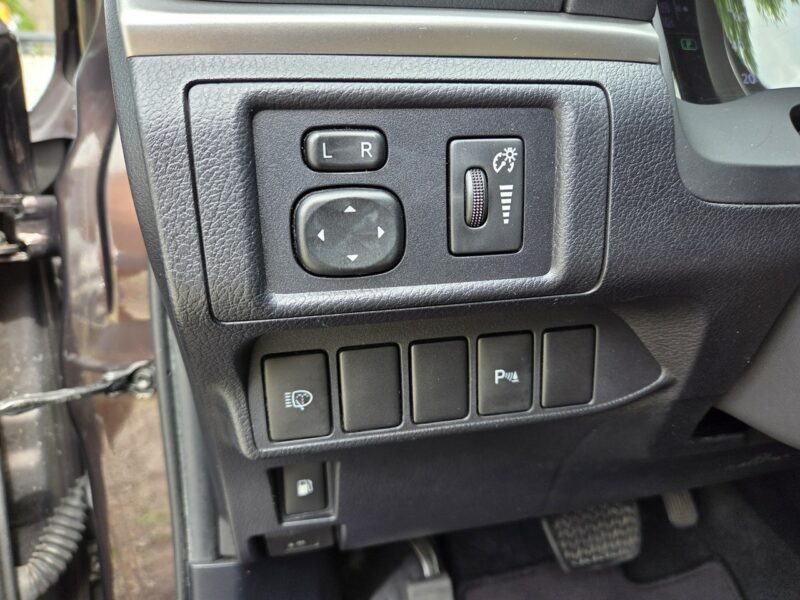 Lexus CT CT 200H 136KM Kamera ast. parkowania Full LED Alkantara Navi I (2010-)