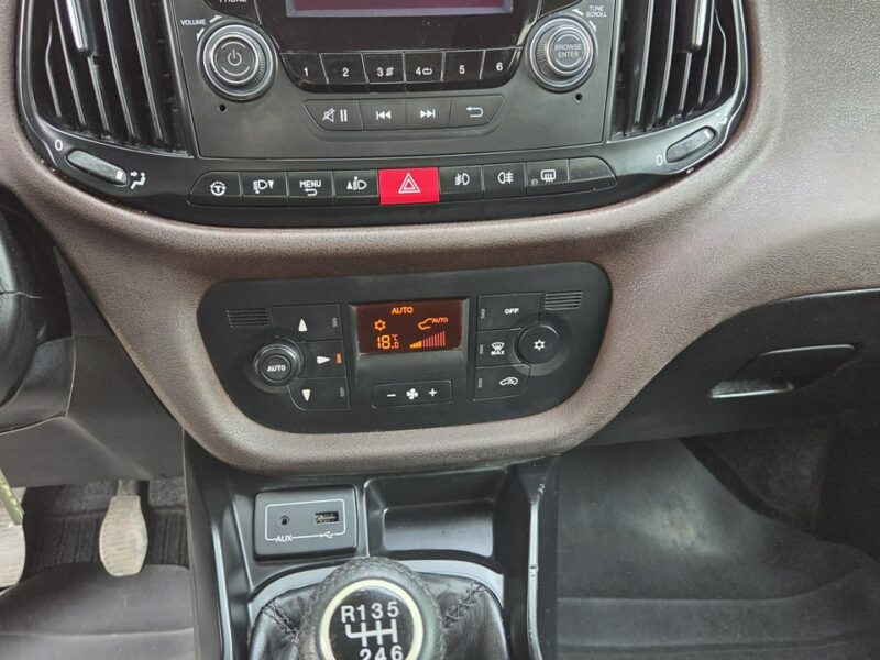 Fiat Doblo 1.6 Multijet Lift Full Opcja Skóra Klimatronik PDC Bardzo dobry stan II (2009-)
