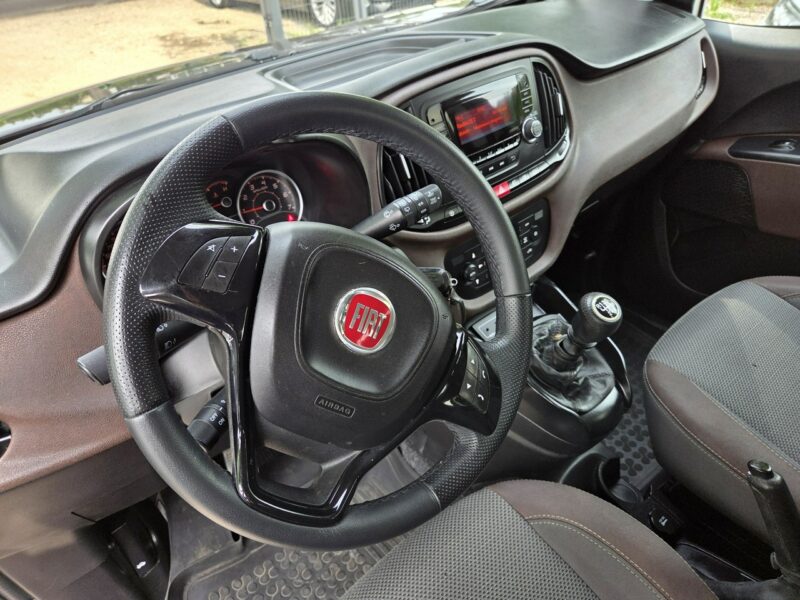 Fiat Doblo 1.6 Multijet Lift Full Opcja Skóra Klimatronik PDC Bardzo dobry stan II (2009-)