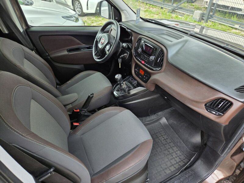Fiat Doblo 1.6 Multijet Lift Full Opcja Skóra Klimatronik PDC Bardzo dobry stan II (2009-)