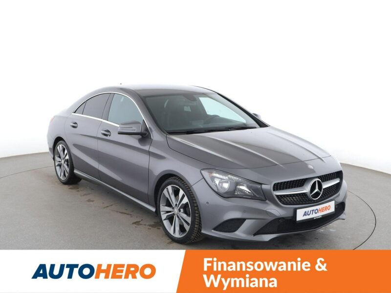Mercedes CLA 180 Urban Klimatyzacja Tempomat Nawigacja Grzane Fotele Park Assist Kamera I (2013-2019)