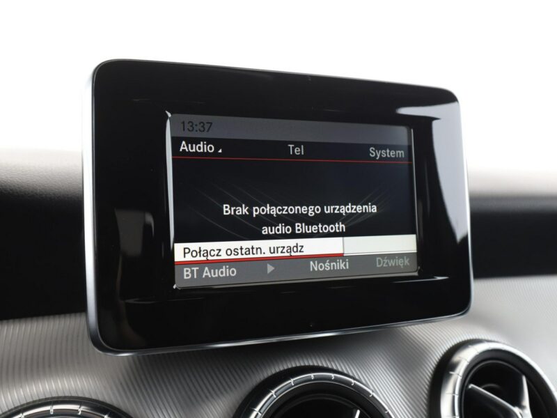 Mercedes CLA 180 Urban Klimatyzacja Tempomat Nawigacja Grzane Fotele Park Assist Kamera I (2013-2019)