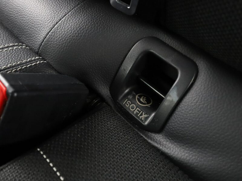Mercedes CLA 180 Urban Klimatyzacja Tempomat Nawigacja Grzane Fotele Park Assist Kamera I (2013-2019)