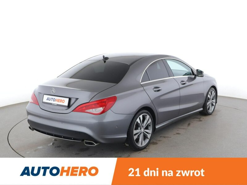 Mercedes CLA 180 Urban Klimatyzacja Tempomat Nawigacja Grzane Fotele Park Assist Kamera I (2013-2019)
