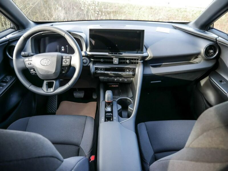 Toyota C-HR Nowa 140KM Hybryda Dostępna od ręki ! Wersja Style Niska Cena !1509 zł