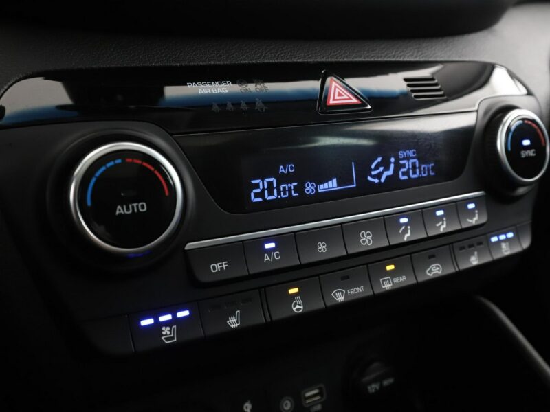 Hyundai Tucson Premium 4WD Automat Panorama Grzana Wentylowana Skóra ACC Navi Kamera III (2015-2020)