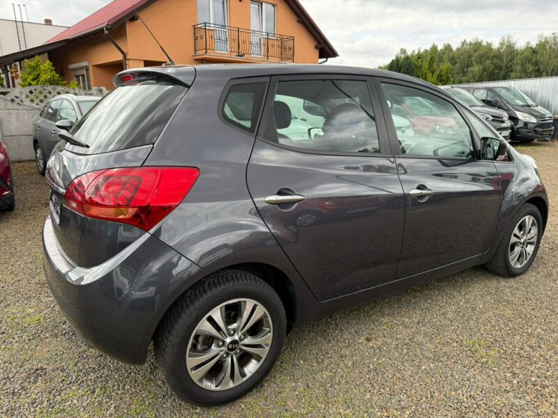 Kia Venga automat, navi, kamera, klimatronic!