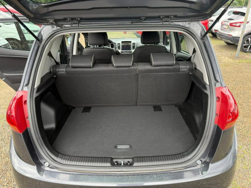Kia Venga automat, navi, kamera, klimatronic!