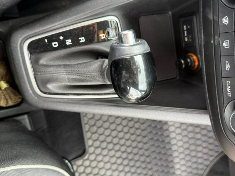 Kia Venga automat, navi, kamera, klimatronic!