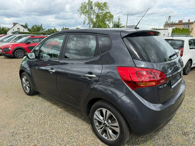 Kia Venga automat, navi, kamera, klimatronic!