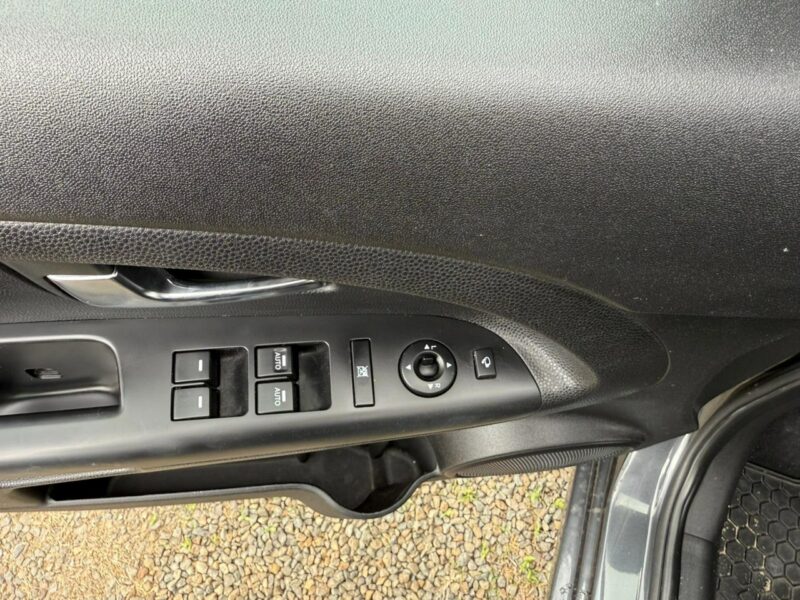 Kia Venga automat, navi, kamera, klimatronic!