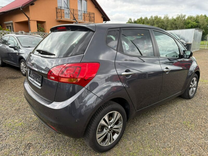 Kia Venga automat, navi, kamera, klimatronic!