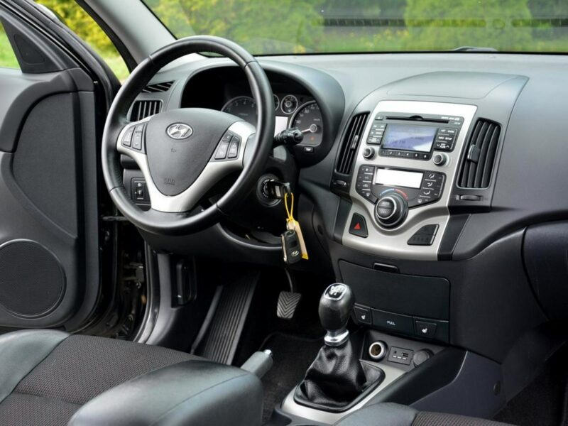 Hyundai i30 Lift Klimatronic pół-Skóry Parktronik Grzane fotele Oryginał ASO I (2002-2013)