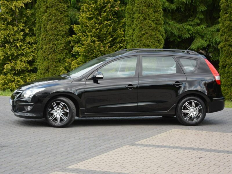 Hyundai i30 Lift Klimatronic pół-Skóry Parktronik Grzane fotele Oryginał ASO I (2002-2013)