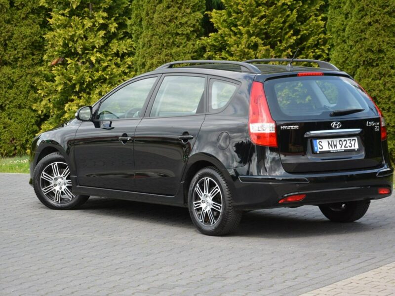 Hyundai i30 Lift Klimatronic pół-Skóry Parktronik Grzane fotele Oryginał ASO I (2002-2013)