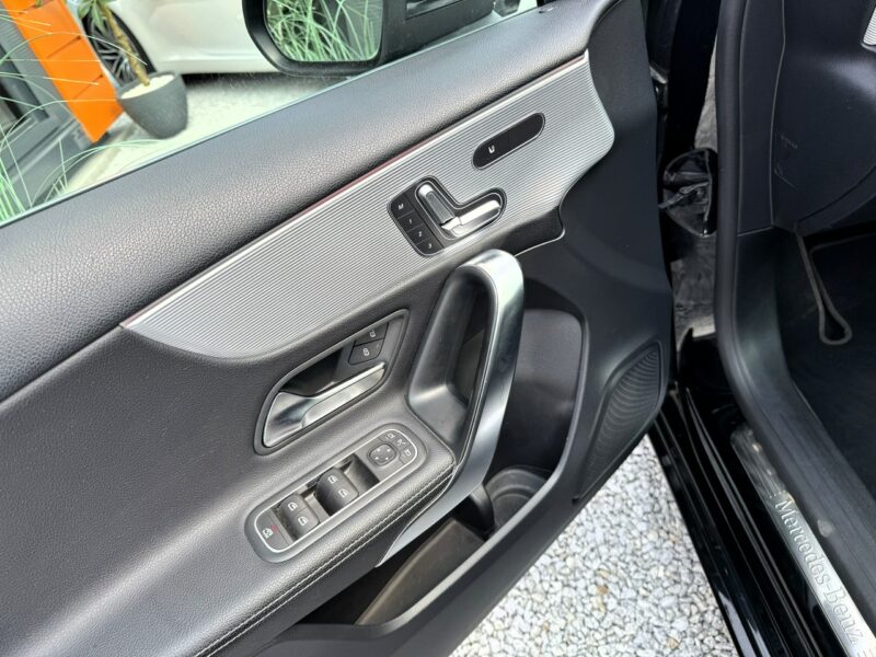 Mercedes A 250 LED, Klima, Temp, Kamera, Grzane Fotele, Ambiente, Panorama, Asystenci W177 (2018-)