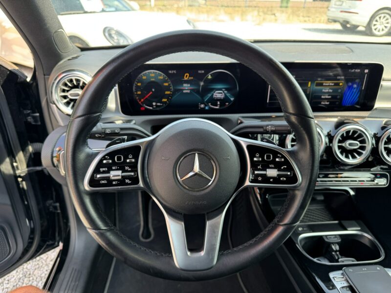 Mercedes A 250 LED, Klima, Temp, Kamera, Grzane Fotele, Ambiente, Panorama, Asystenci W177 (2018-)