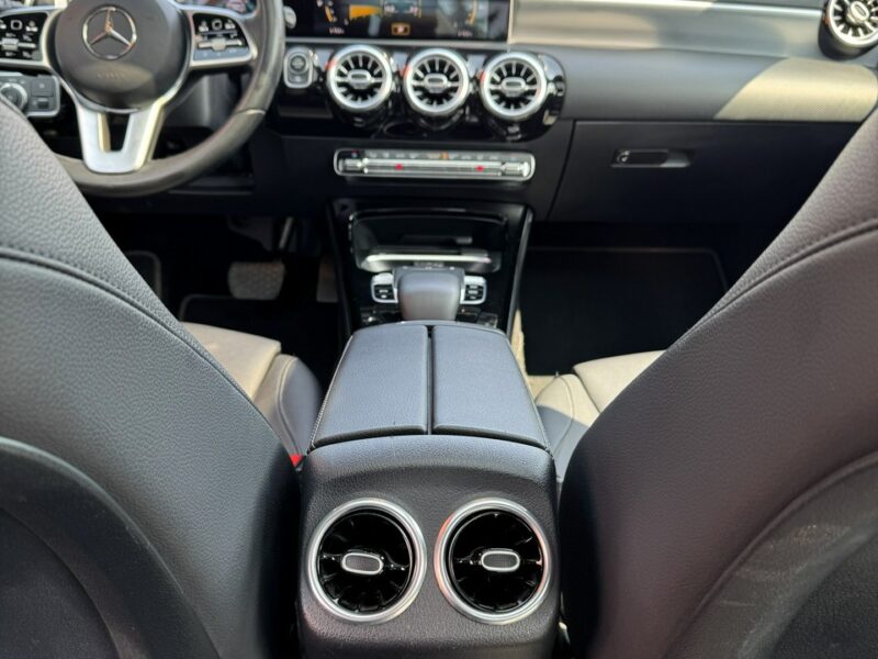 Mercedes A 250 LED, Klima, Temp, Kamera, Grzane Fotele, Ambiente, Panorama, Asystenci W177 (2018-)