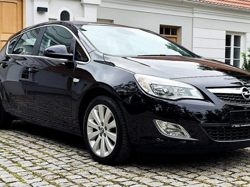 Opel Astra Cosmo Navi Gwarancja J (2009-2019)
