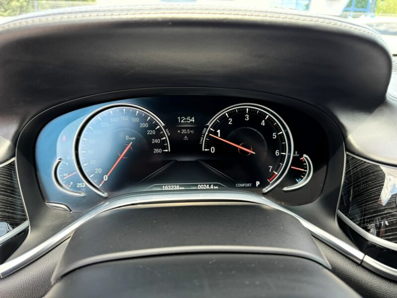 BMW 740 Carbon, Panorama, Wentylowane podgrzewane fotele, LED, Kamera, HARMAN G11/12 (2015-2022)