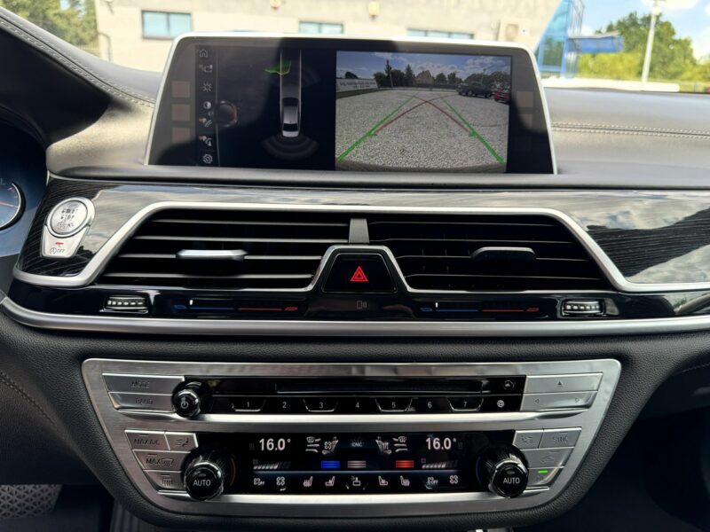 BMW 740 Carbon, Panorama, Wentylowane podgrzewane fotele, LED, Kamera, HARMAN G11/12 (2015-2022)