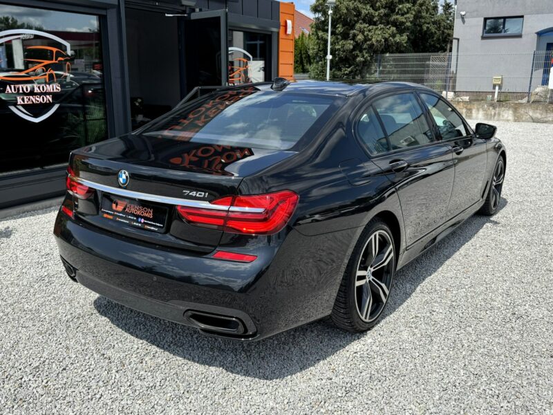 BMW 740 Carbon, Panorama, Wentylowane podgrzewane fotele, LED, Kamera, HARMAN G11/12 (2015-2022)