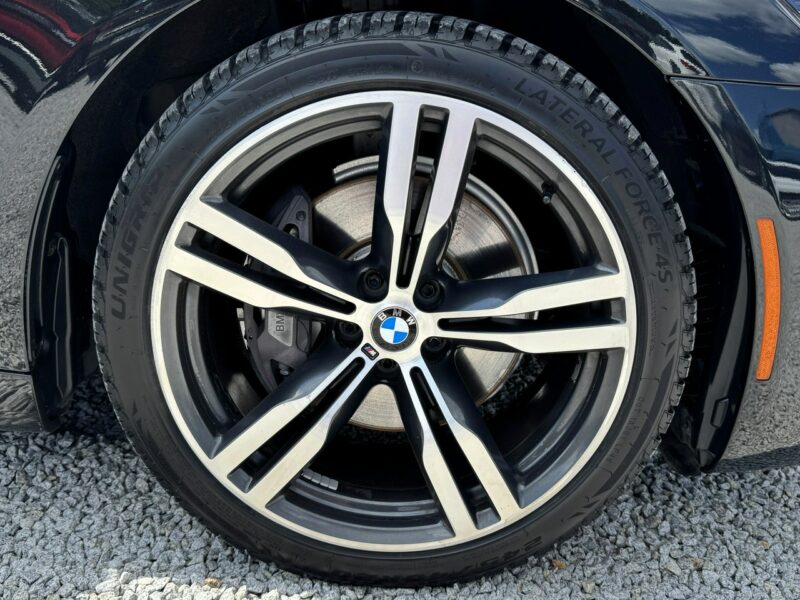BMW 740 Carbon, Panorama, Wentylowane podgrzewane fotele, LED, Kamera, HARMAN G11/12 (2015-2022)