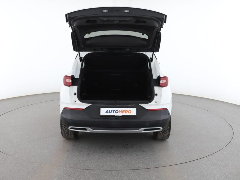 Opel Grandland X FV23% Navi Klimatyzacja Czujniki parkowania Podgrzewane fotele Bluetoo