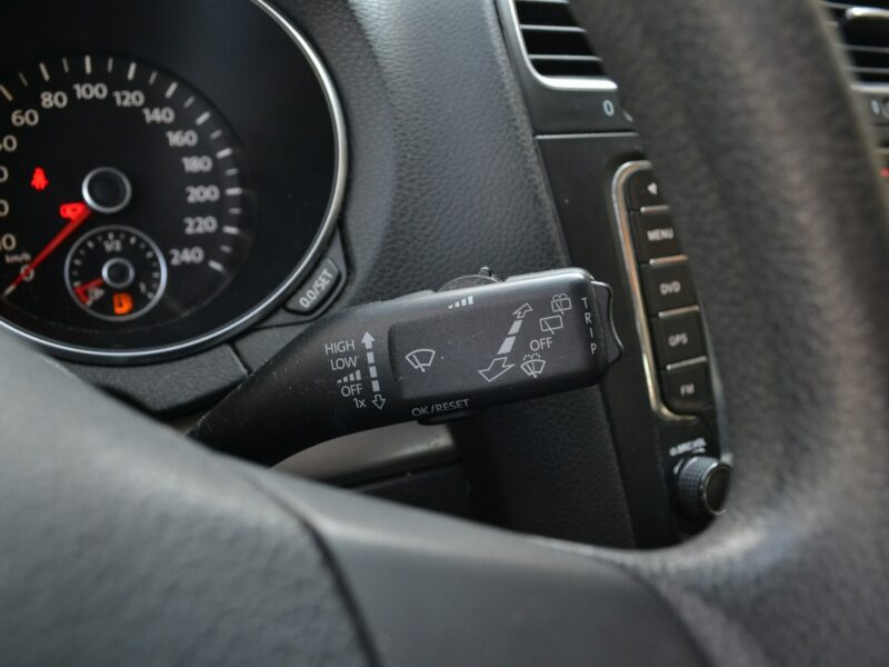 Volkswagen Golf Zarejestrowany*Nawigacja*Climatronic*alufelgi*MPI*Tempomat VI (2008-2012)