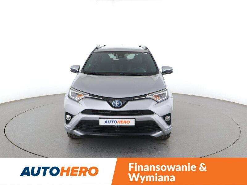 Toyota RAV-4 LED, półskóra kamera i czujniki parkowania el. klapa IV (2012-)