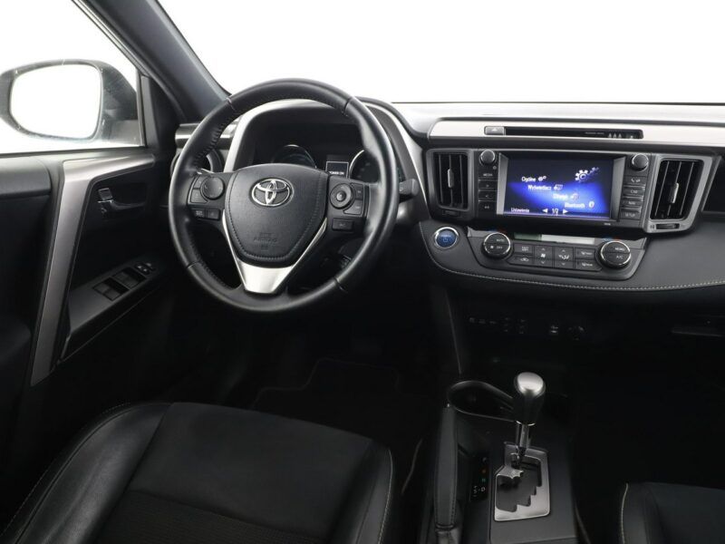 Toyota RAV-4 LED, półskóra kamera i czujniki parkowania el. klapa IV (2012-)