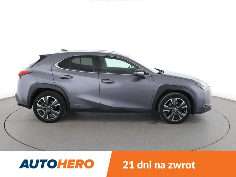 Lexus UX GRATIS! Pakiet Serwisowy o wartości 1000 zł!