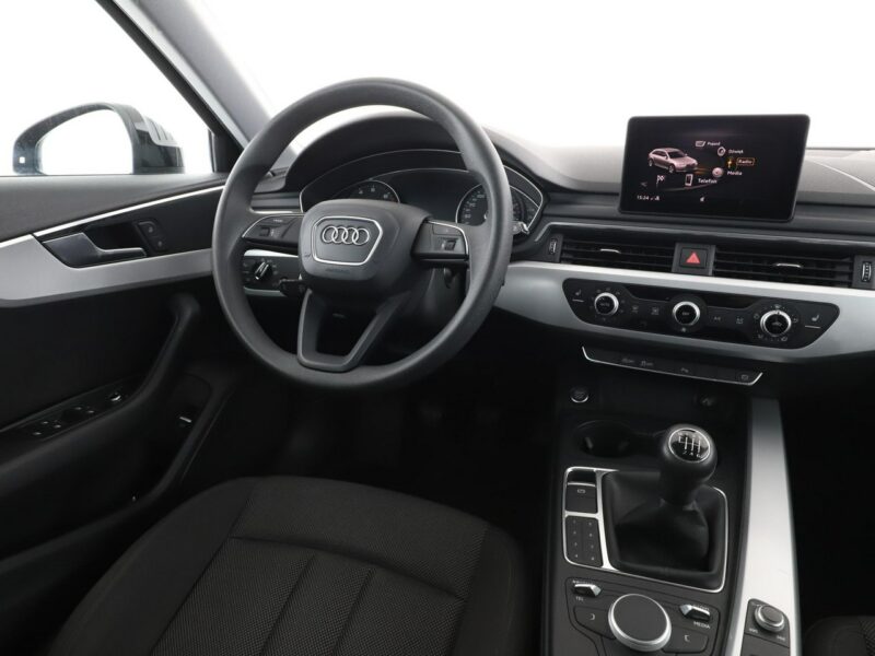 Audi A4 GRATIS! Pakiet Serwisowy o wartości 1000 zł! B9 (2015-)