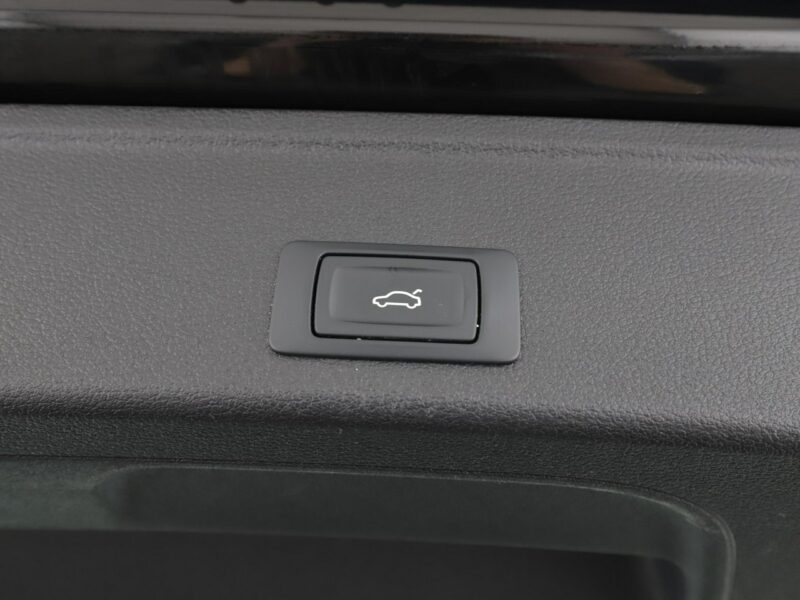 Audi A4 GRATIS! Pakiet Serwisowy o wartości 1000 zł! B9 (2015-)