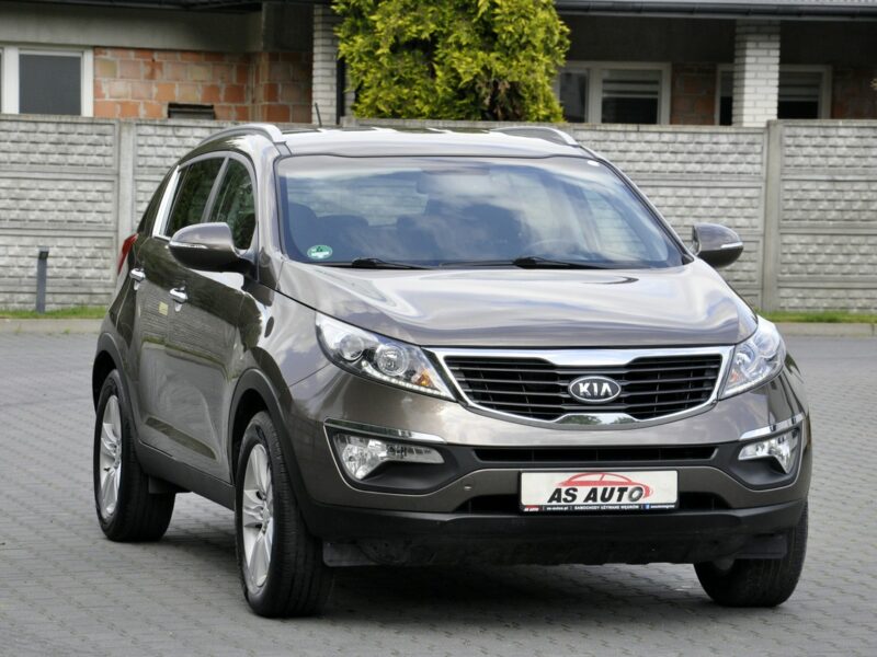 Kia Sportage 1,6i 135KM XL/Navi/Ledy/Serwis/PDC/Alufelgi/USB/1Rej. 2013. III (2010-2015)