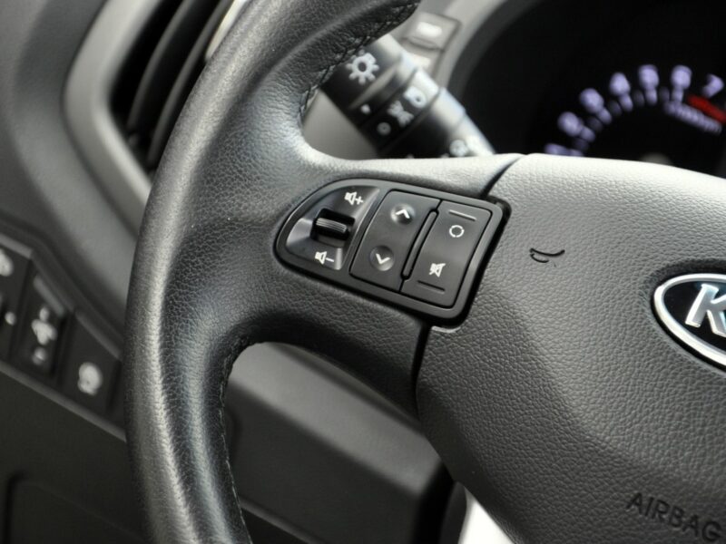 Kia Sportage 1,6i 135KM XL/Navi/Ledy/Serwis/PDC/Alufelgi/USB/1Rej. 2013. III (2010-2015)