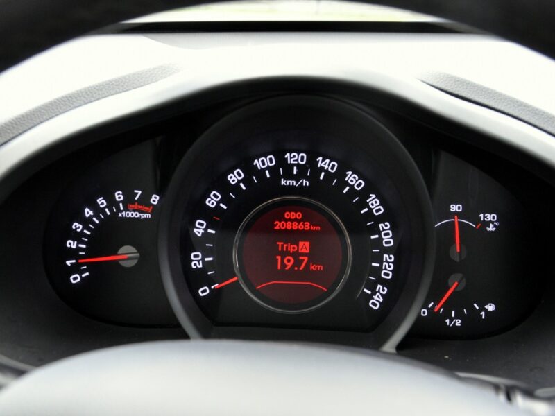 Kia Sportage 1,6i 135KM XL/Navi/Ledy/Serwis/PDC/Alufelgi/USB/1Rej. 2013. III (2010-2015)