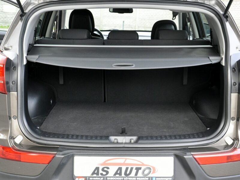 Kia Sportage 1,6i 135KM XL/Navi/Ledy/Serwis/PDC/Alufelgi/USB/1Rej. 2013. III (2010-2015)