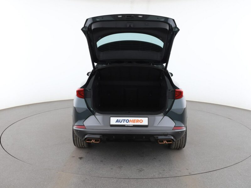 Cupra Formentor PHEV 245KM full LED el. sterowane i ogrzewane fotele navi virtual cocp